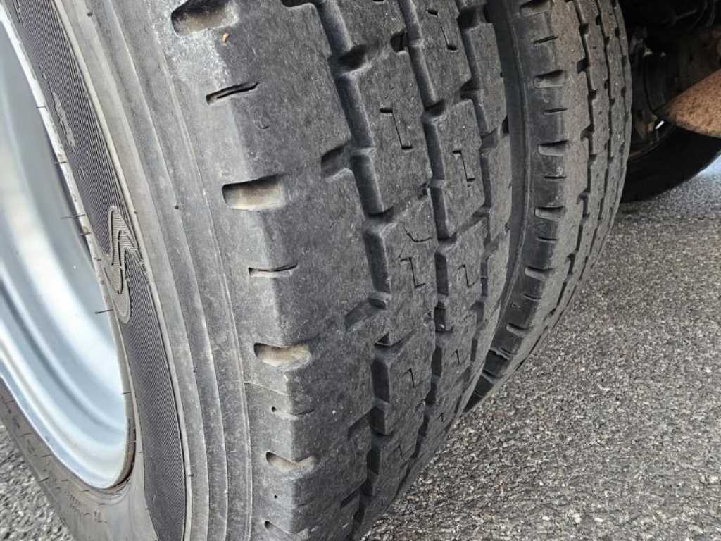 medium and large cargo Cargo 2016 Blanco - Importación desde Corea - HF Imports Iquique - Foto 18