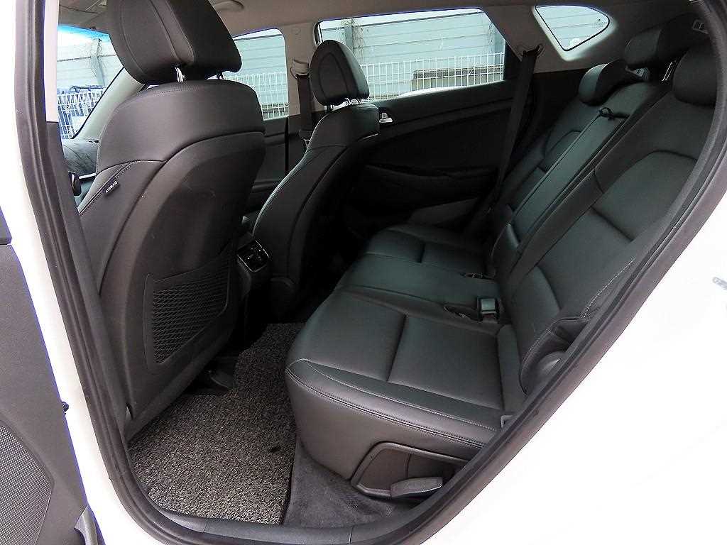 HYUNDAI Tucson - Vista 6