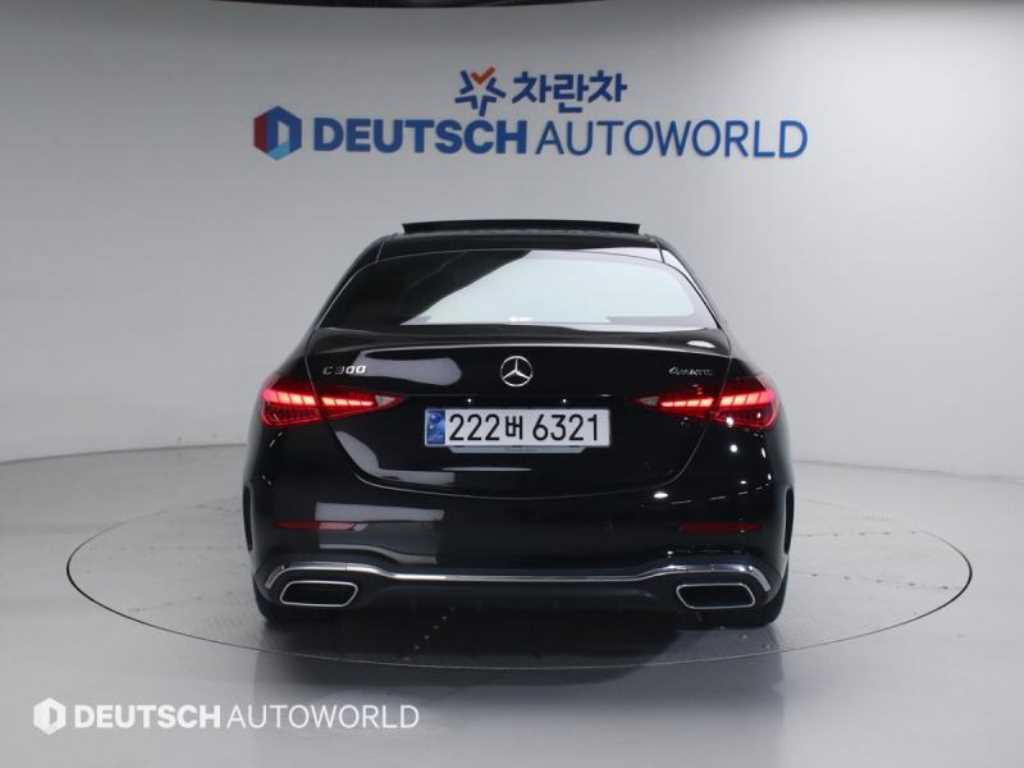 Mercedes Benz C Class - Vista 4