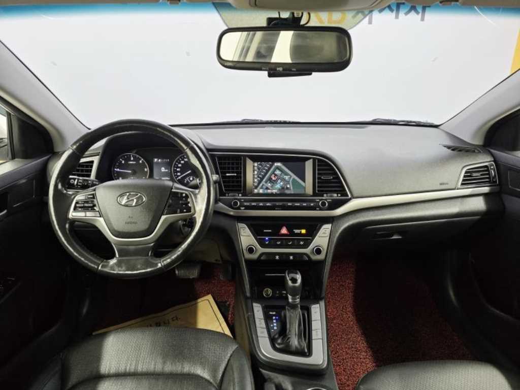 HYUNDAI Avante 2017 Blanco - Importación desde Corea - HF Imports Iquique - Foto 13