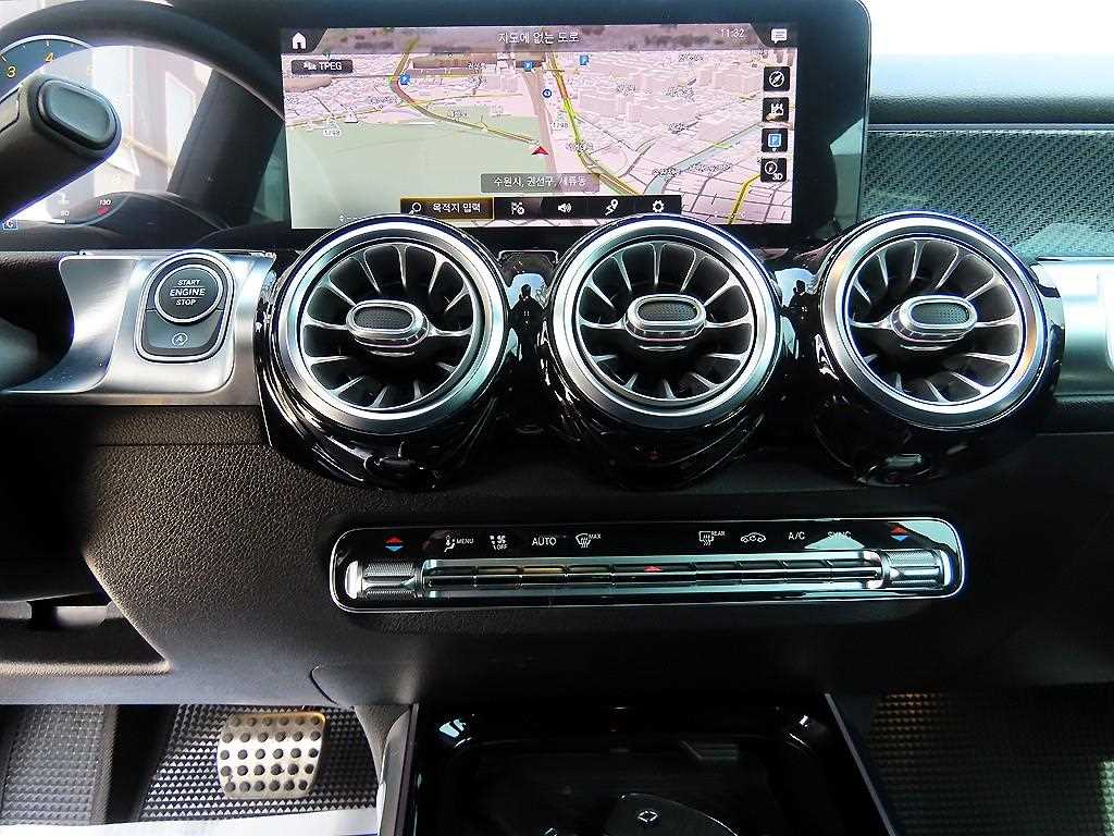 Mercedes Benz GLB Class 2021 Blanco - Importación desde Corea - HF Imports Iquique - Foto 13