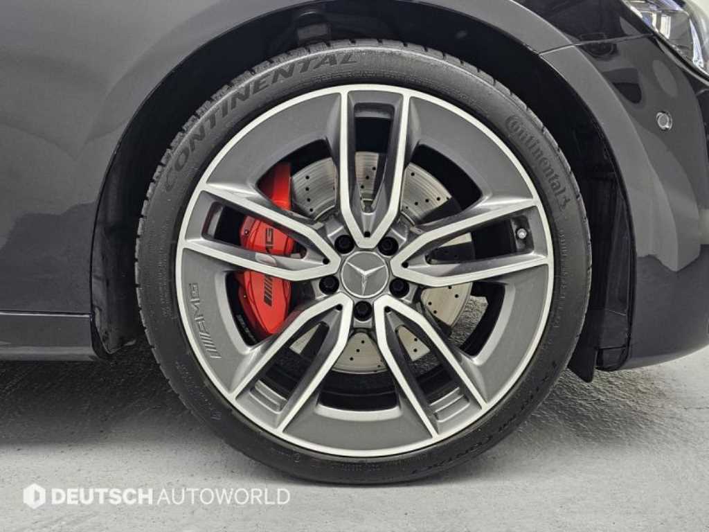 Mercedes Benz E class - Vista 5