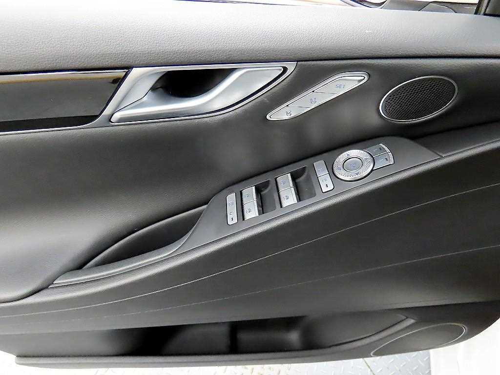 Genesis G80 - Vista 11