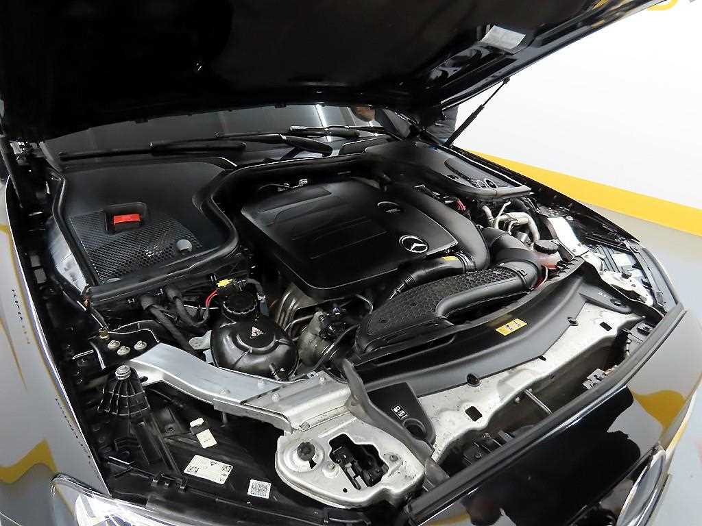 Mercedes Benz E class 2021 Negro - Importación desde Corea - HF Imports Iquique - Foto 18