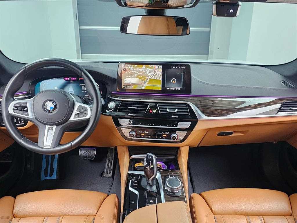 BMW 5 Series - Vista 7