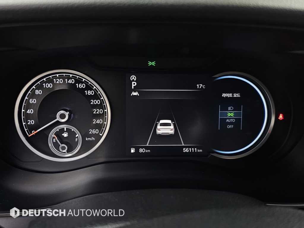 Genesis G70 - Vista 8