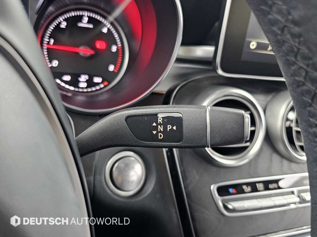 Mercedes Benz GLC Class - Vista 9