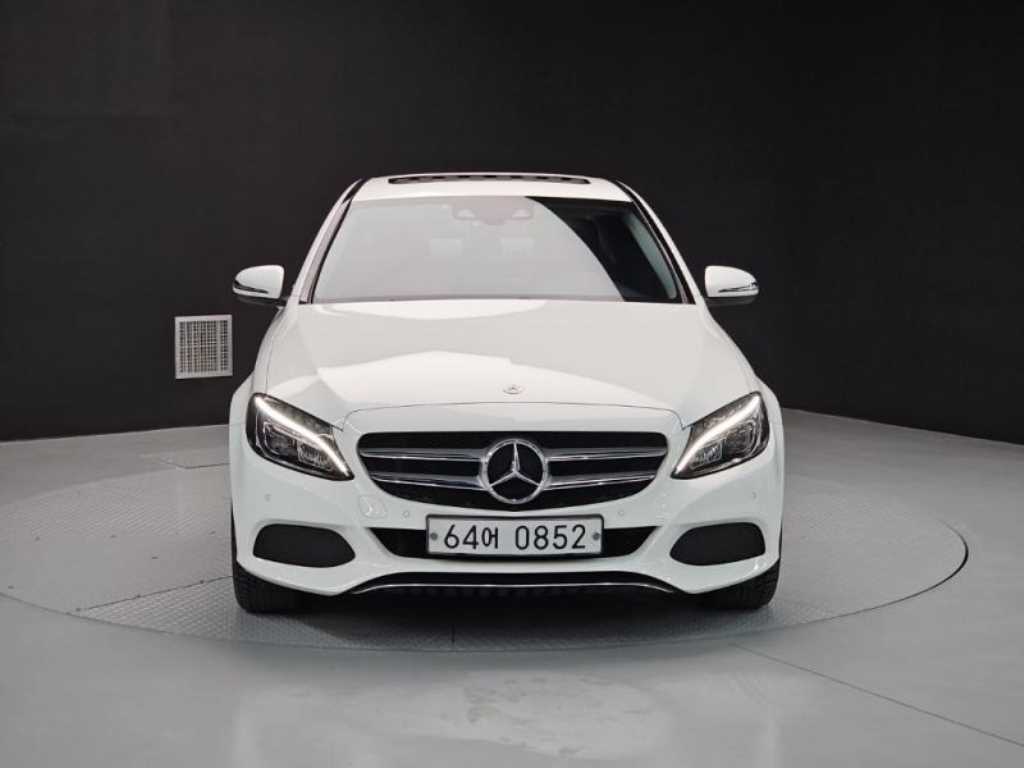 Mercedes Benz C Class 2016 Blanco - Importación desde Corea - HF Imports Iquique - Foto 1