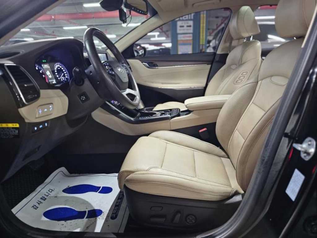 HYUNDAI Grandeur - Vista 6
