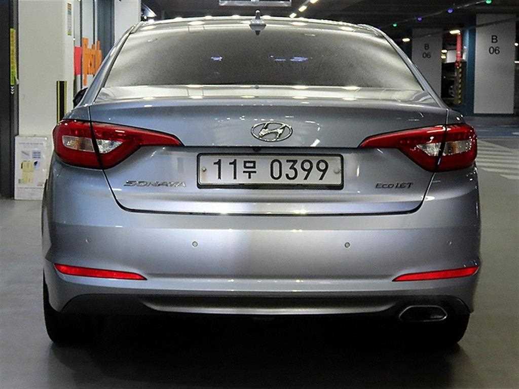 HYUNDAI Sonata - Vista 5