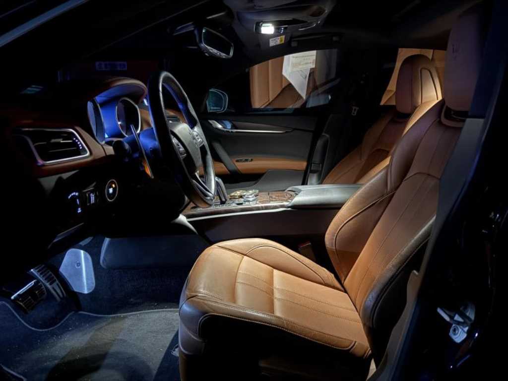 Maserati Ghibli - Vista 10