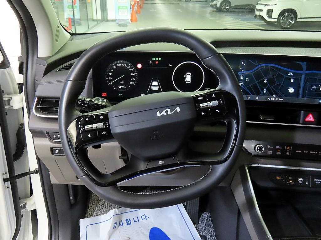KIA Carnival - Vista 9