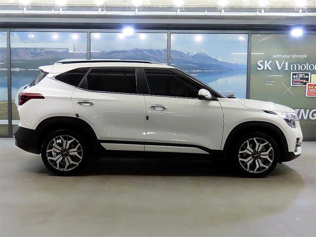 KIA Seltos - Vista 3