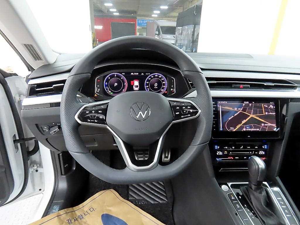 Volkswagen Arteon - Vista 9