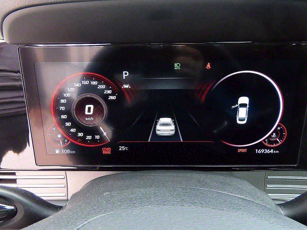 HYUNDAI Grandeur - Vista 9