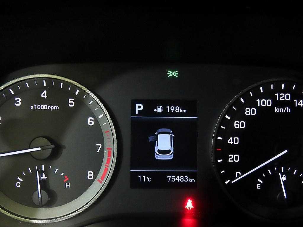 HYUNDAI Tucson - Vista 9