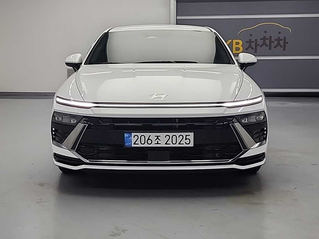 HYUNDAI Sonata - Vista 2