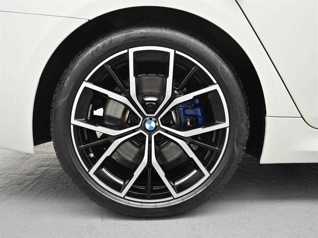 BMW 5 Series - Vista 5