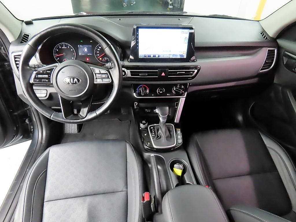 KIA Seltos - Vista 7