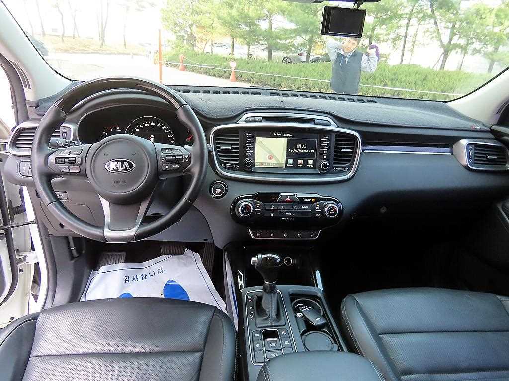 KIA Sorento - Vista 7