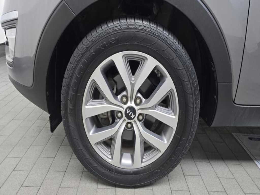 KIA Sportage - Vista 10