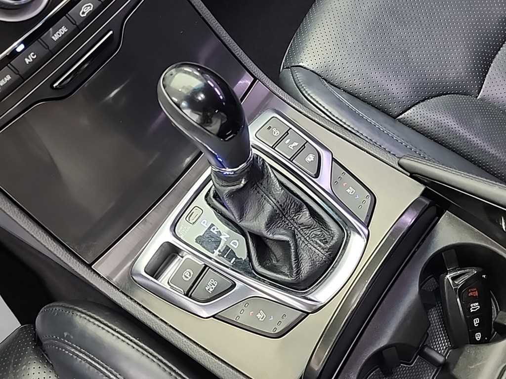 HYUNDAI Grandeur - Vista 8