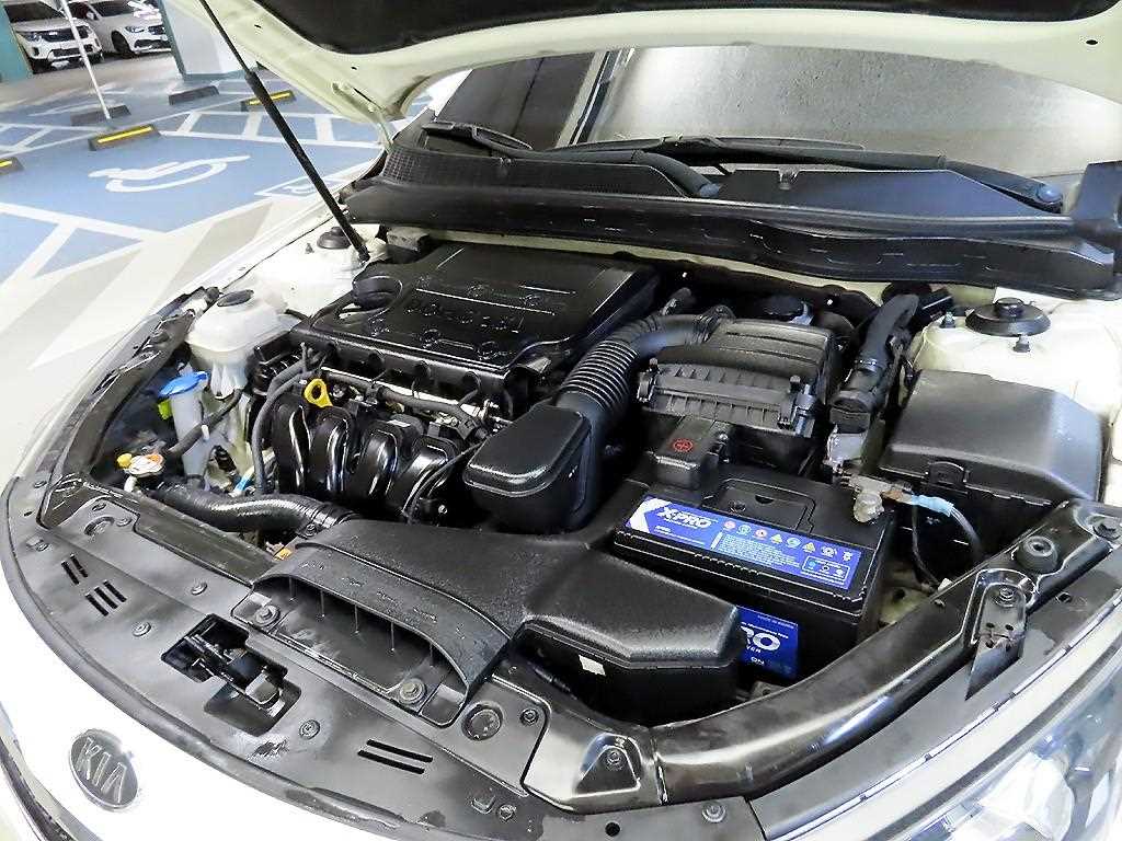 KIA K5 2012 Blanco - Importación desde Corea - HF Imports Iquique - Foto 19