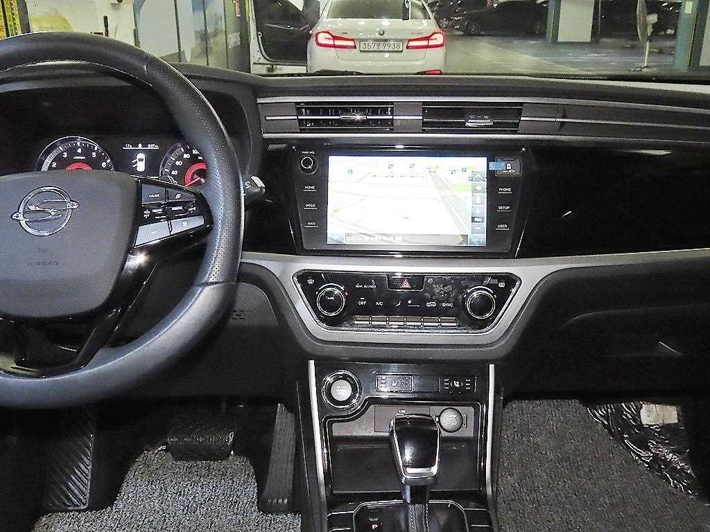 Ssangyong Korando - Vista 11