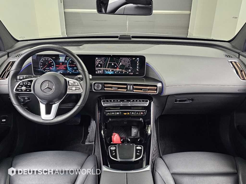 Mercedes Benz EQC - Vista 7