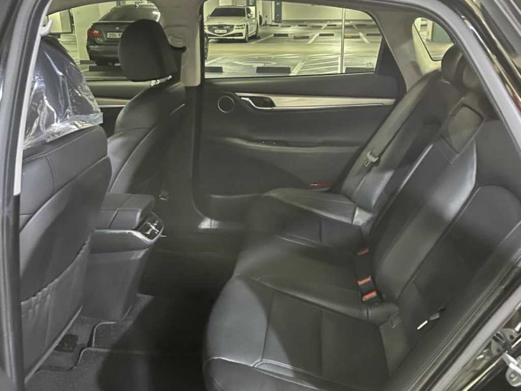 HYUNDAI Grandeur - Vista 7