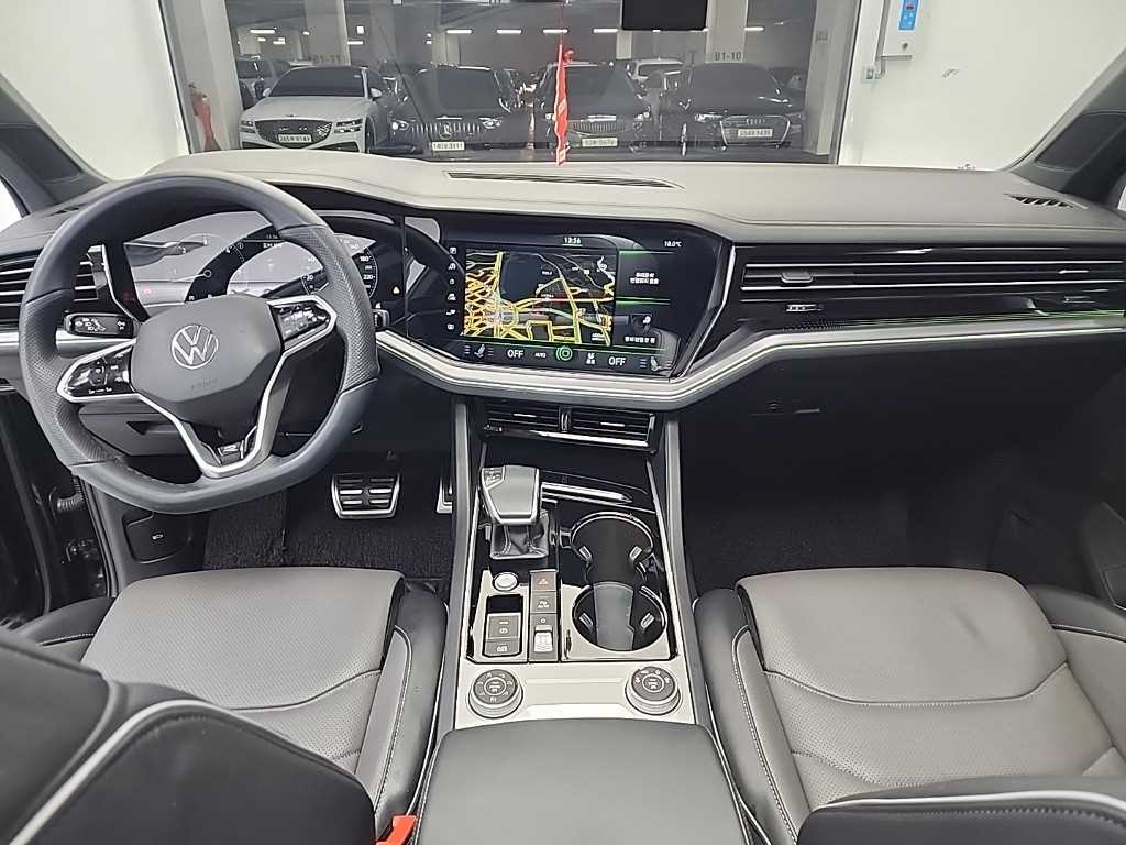 Volkswagen Touareg - Vista 7