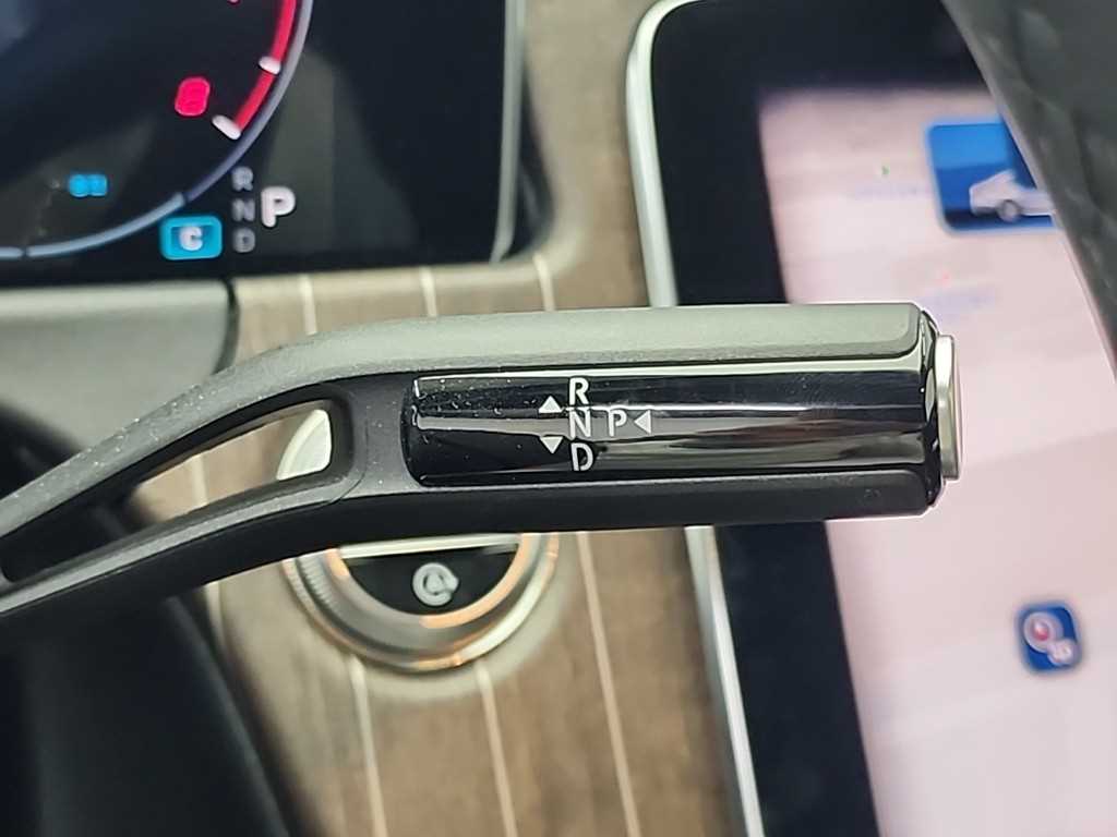 Mercedes Benz E class - Vista 8