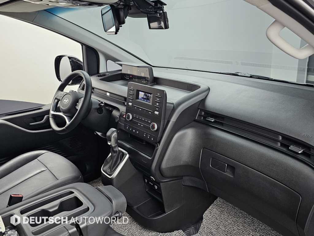 HYUNDAI Staria - Vista 7