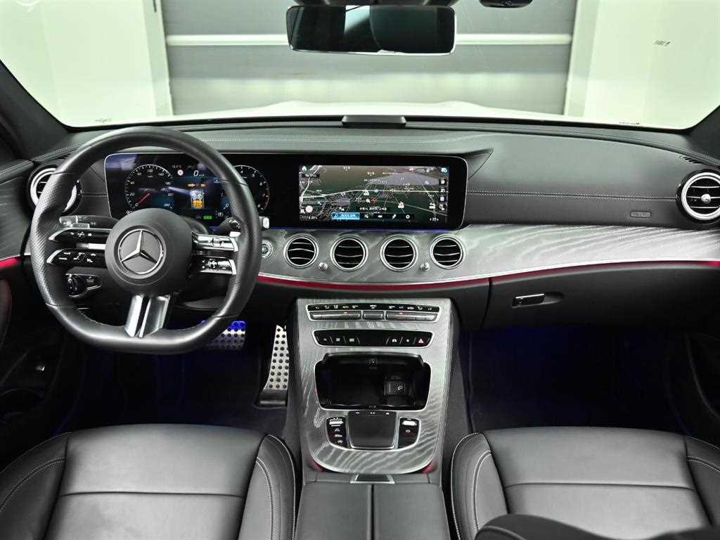 Mercedes Benz E class - Vista 7