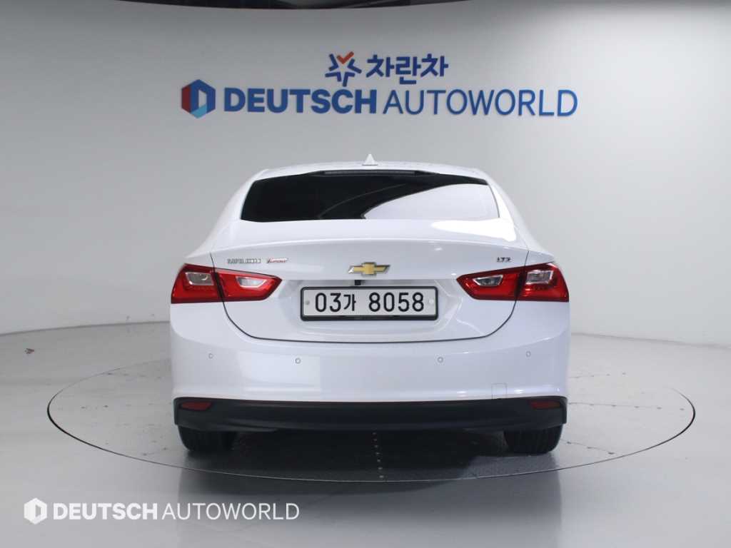 Chevrolet Malibu - Vista 4