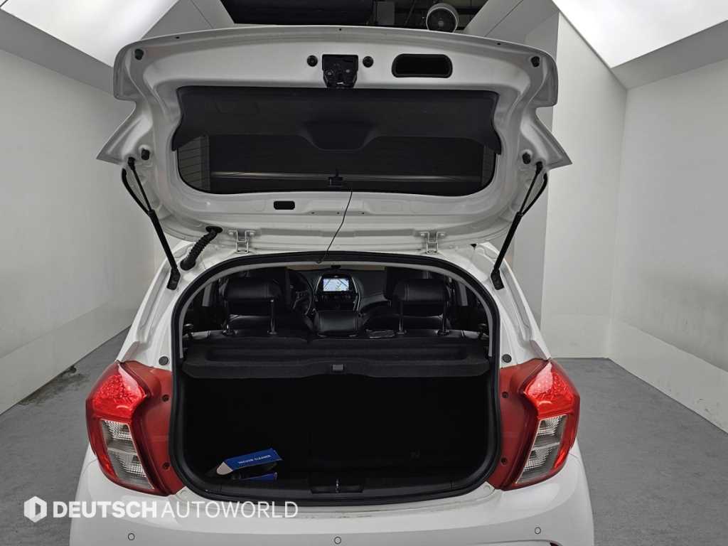 Chevrolet Spark 2019 Blanco - Importación desde Corea - HF Imports Iquique - Foto 19