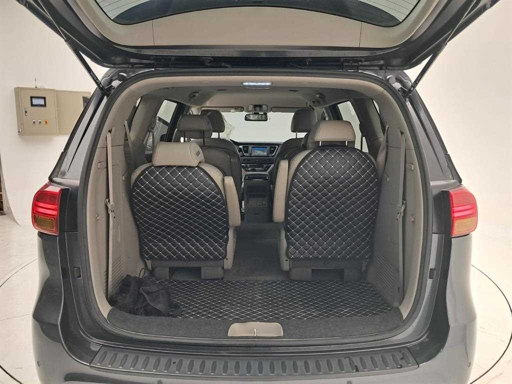 KIA Carnival 2016 Negro - Importación desde Corea - HF Imports Iquique - Foto 17