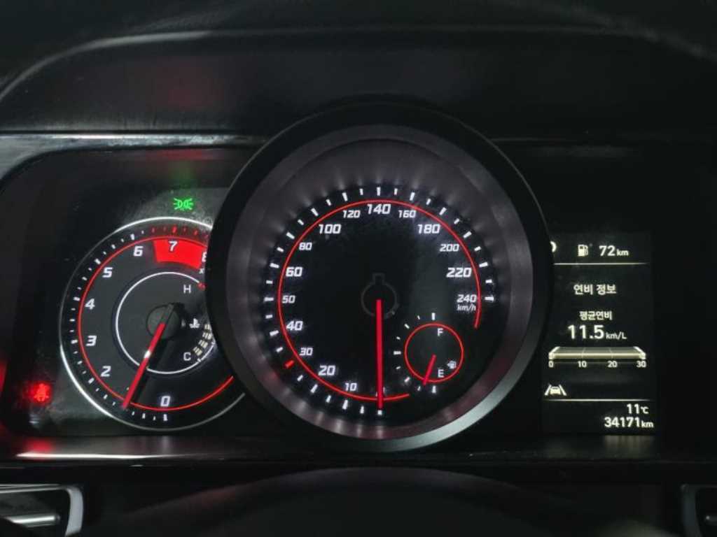 HYUNDAI Avante 2023 Blanco - Importación desde Corea - HF Imports Iquique - Foto 18