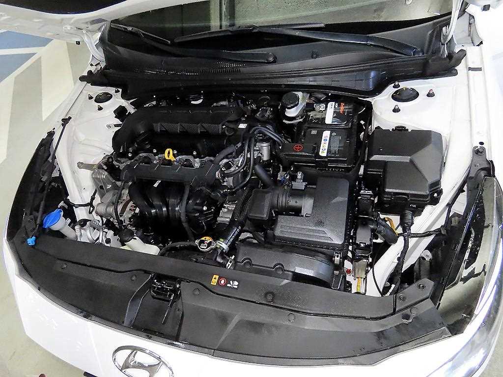 HYUNDAI Avante 2021 Blanco - Importación desde Corea - HF Imports Iquique - Foto 19