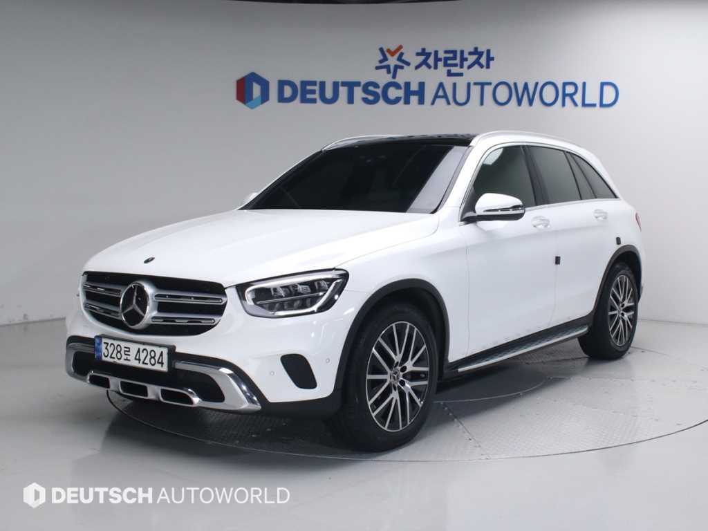 Mercedes Benz GLC Class 2021 Blanco - Importación desde Corea - HF Imports Iquique - Foto 1