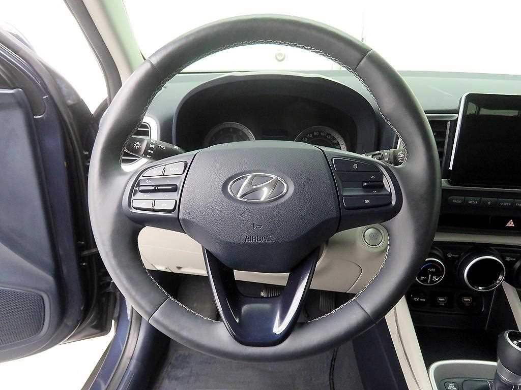 HYUNDAI Venue - Vista 9