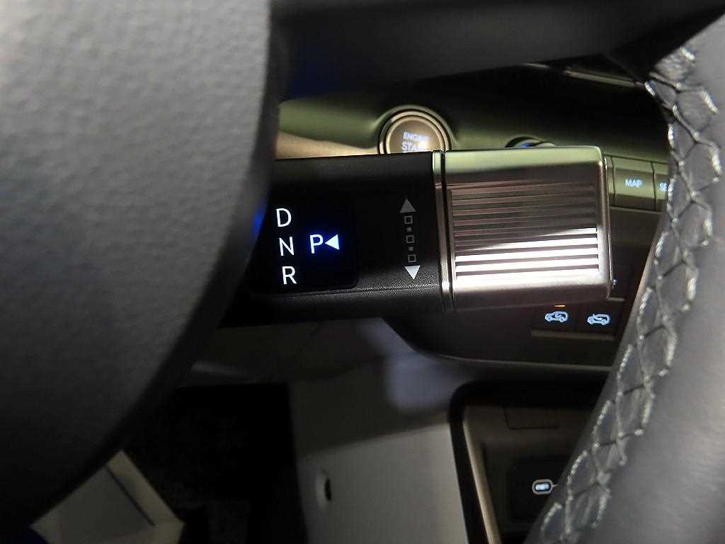 HYUNDAI Kona - Vista 12