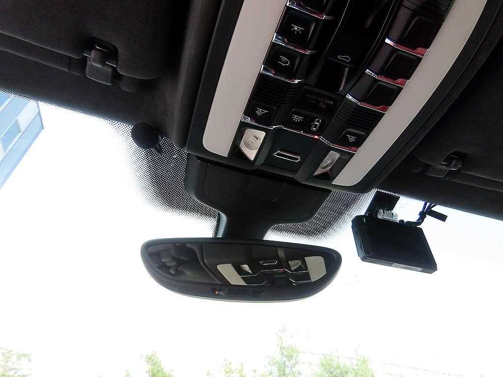 Porsche Cayenne 2016 Negro - Importación desde Corea - HF Imports Iquique - Foto 15