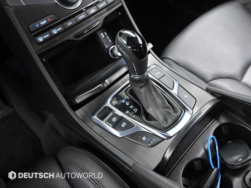 HYUNDAI Grandeur - Vista 9