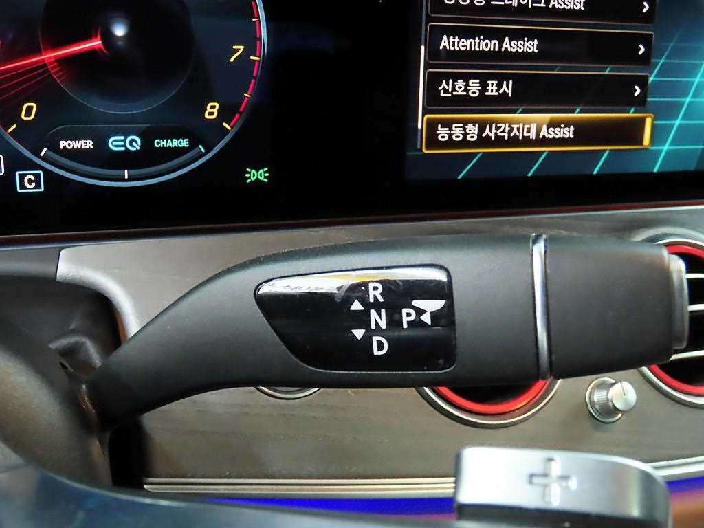 Mercedes Benz E class - Vista 10