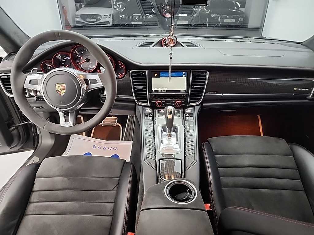 Porsche Panamera - Vista 7