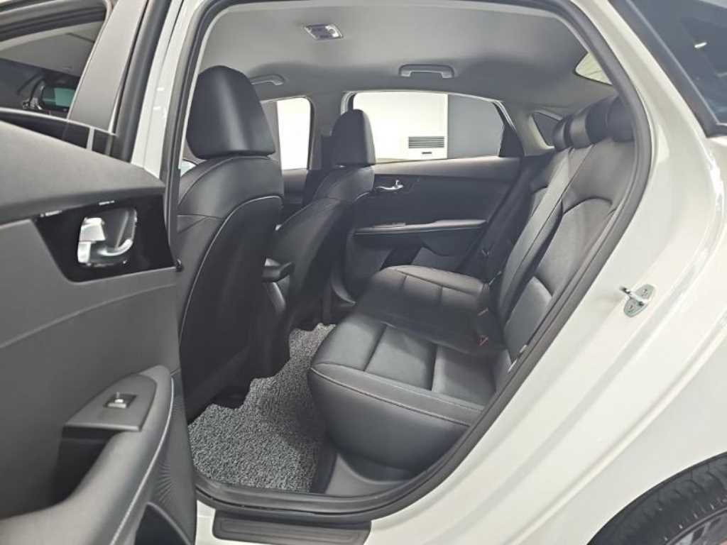 KIA K3 2024 - Importación desde Corea - HF Imports Iquique - Foto 16