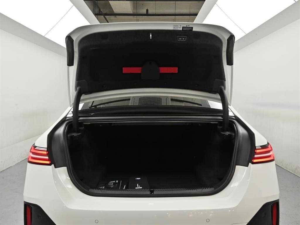 BMW 5 Series 2025 Blanco - Importación desde Corea - HF Imports Iquique - Foto 19