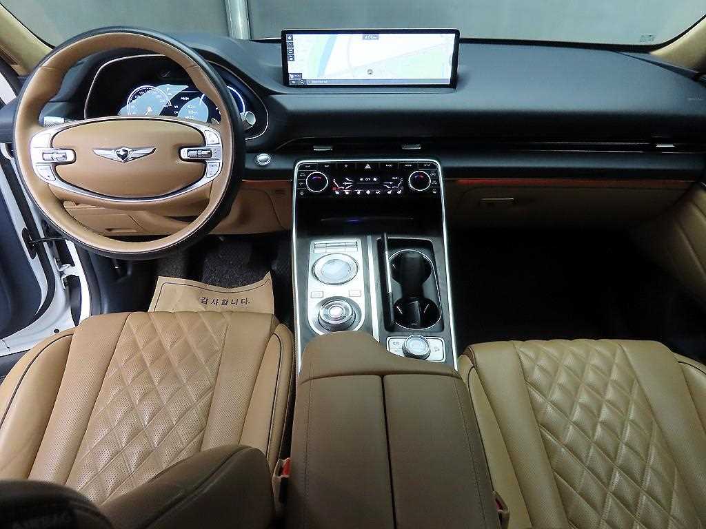 Genesis GV80 - Vista 7