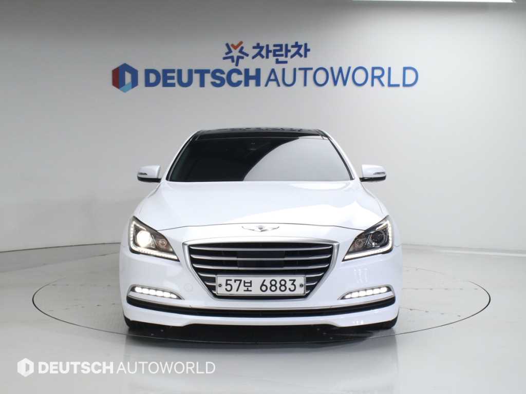 HYUNDAI Genesis - Vista 3